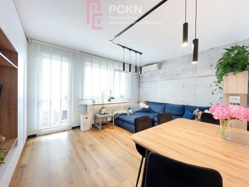 Zadbane 3 pokoje na ZWM – 10. piętro, 60 m² miniaturka 6