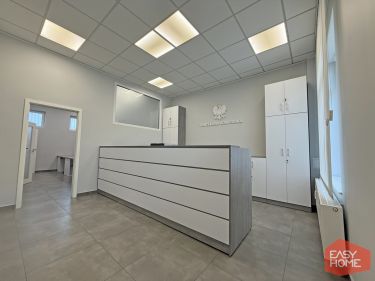 Umeblowany lokal blisko ronda Śródka