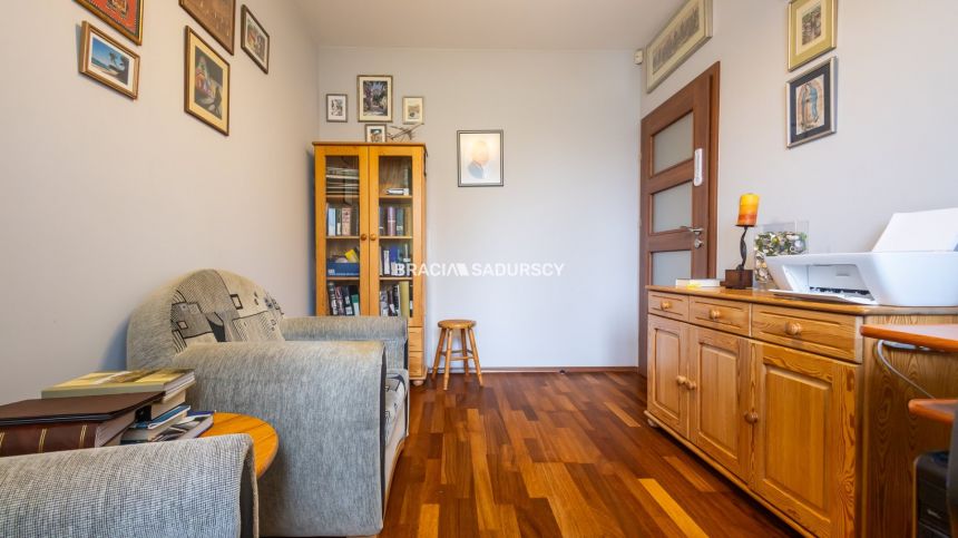 Duży komfortowy dom w Modlniczce miniaturka 16