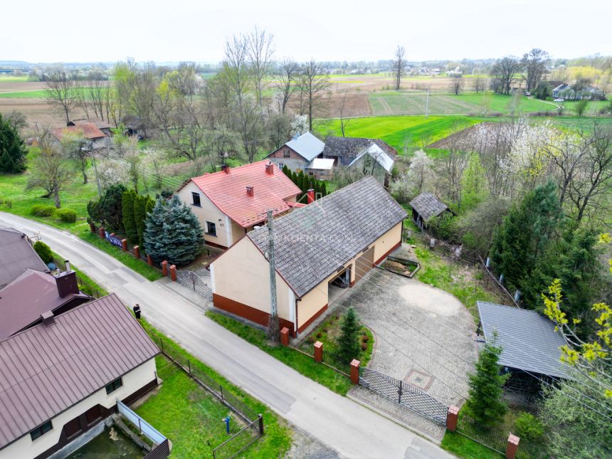 Zadbany dom 150 m2, budynek gospodarczy, garaż miniaturka 3