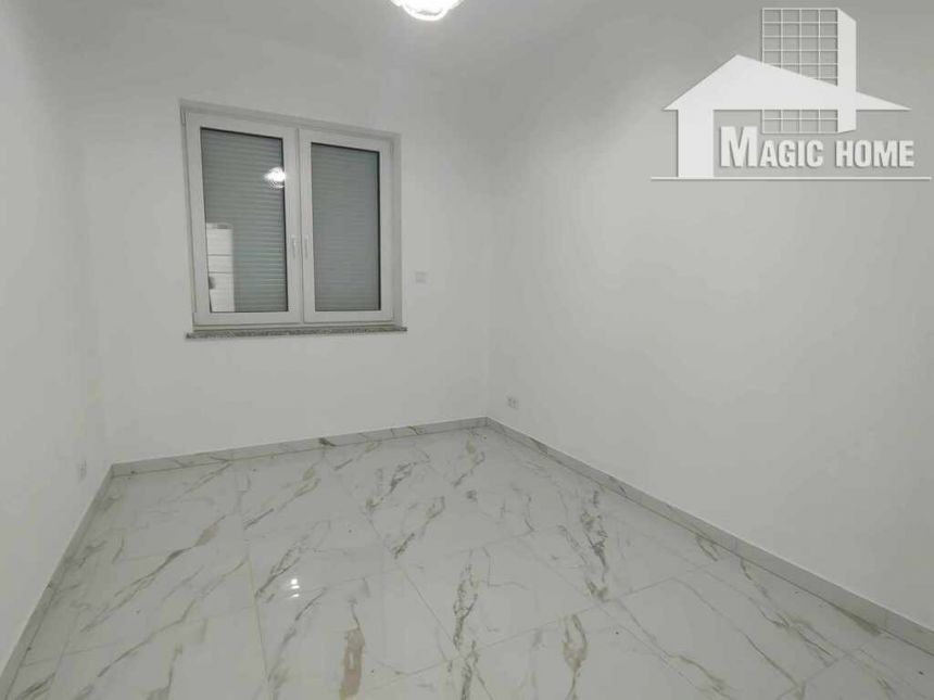 Nowy dom w Pieszycach 250m2 1650000 zł. miniaturka 8