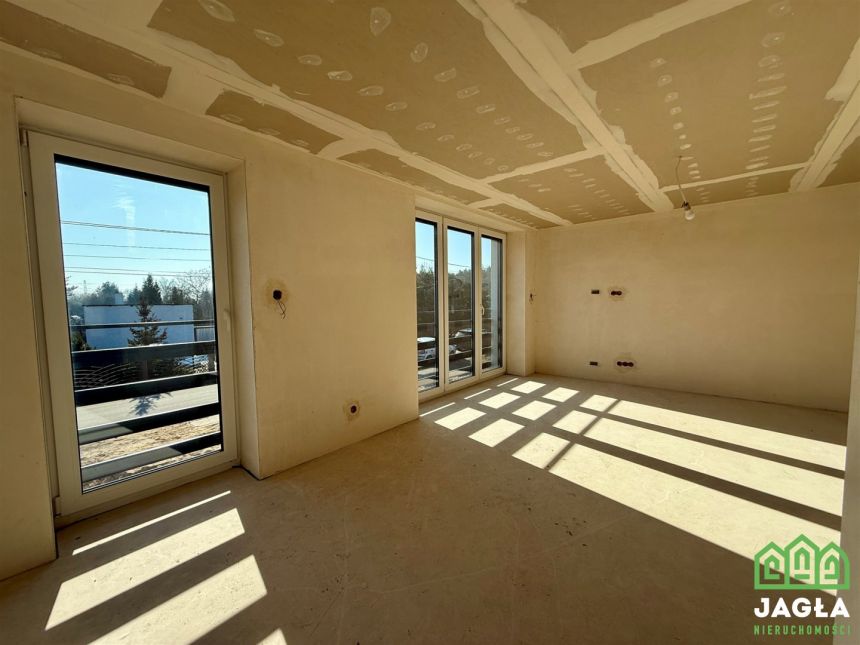 Dom przy Lesie po Generalnym Remoncie 92 i 1160 m2 miniaturka 13