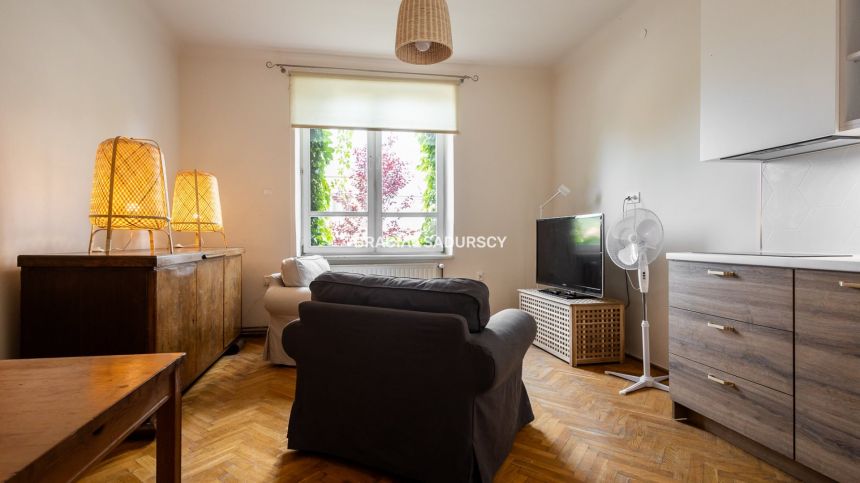 Kraków, 2 400 zł, 38 m2, parter, 1 miniaturka 8