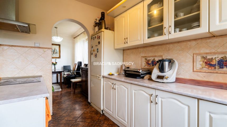 Atrakcyjny dom z działką 1760m2 w Bochni miniaturka 20