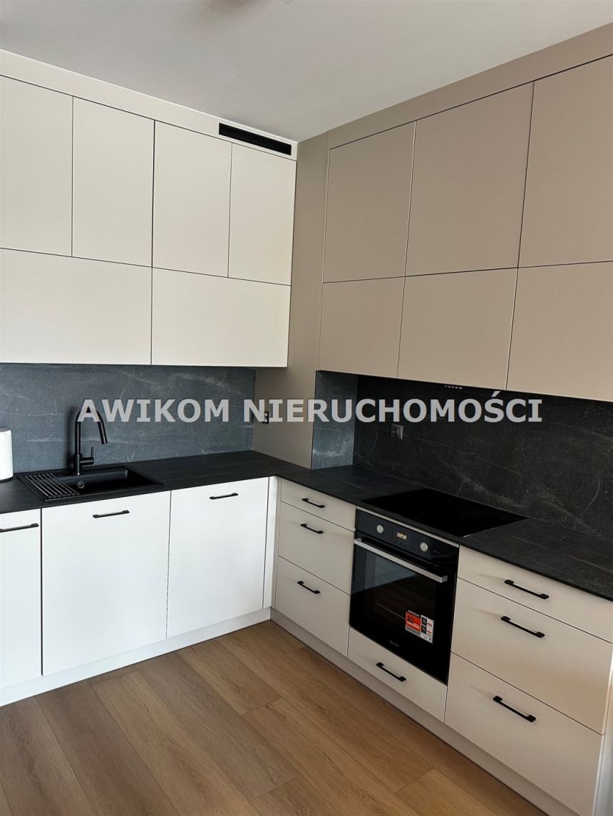 Grodzisk Mazowiecki, 4 600 zł, 66.55 m2, z miejscem parkingowym przed budynkiem miniaturka 2