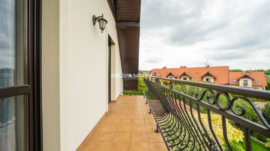 ZADBANY,WYSOKI STANDARD DOM OK 230 M2 miniaturka 21