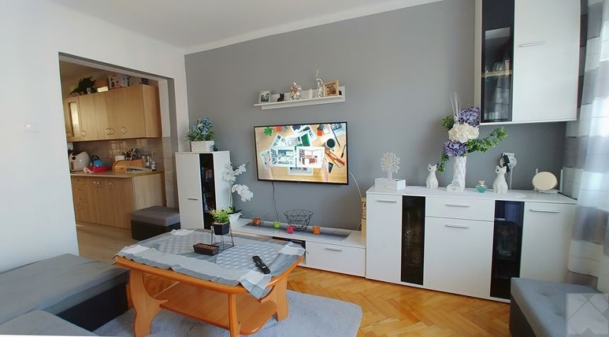 Mieszkanie z dużym balkonem miniaturka 2