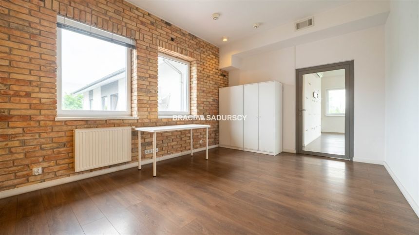 Nowoczesny lokal 102 m², Balicka, Kraków miniaturka 11