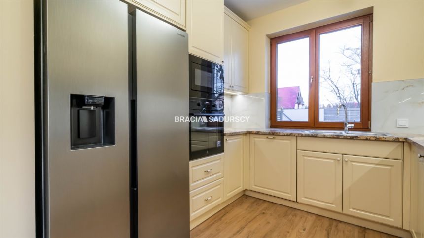 Wysoki standard, ponad 300 m2, 12,5 arowa działka miniaturka 13