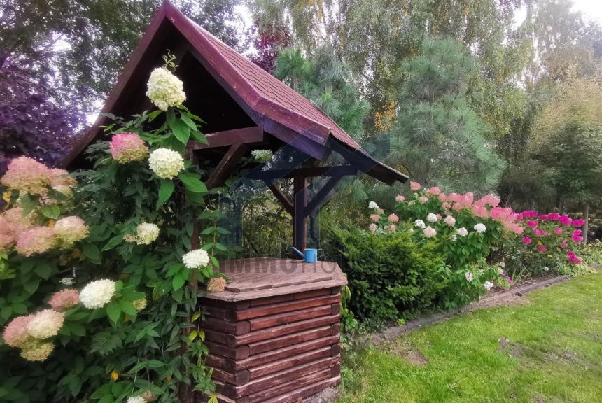 Przestronny wygodny dom z pięknym ogrodem miniaturka 13