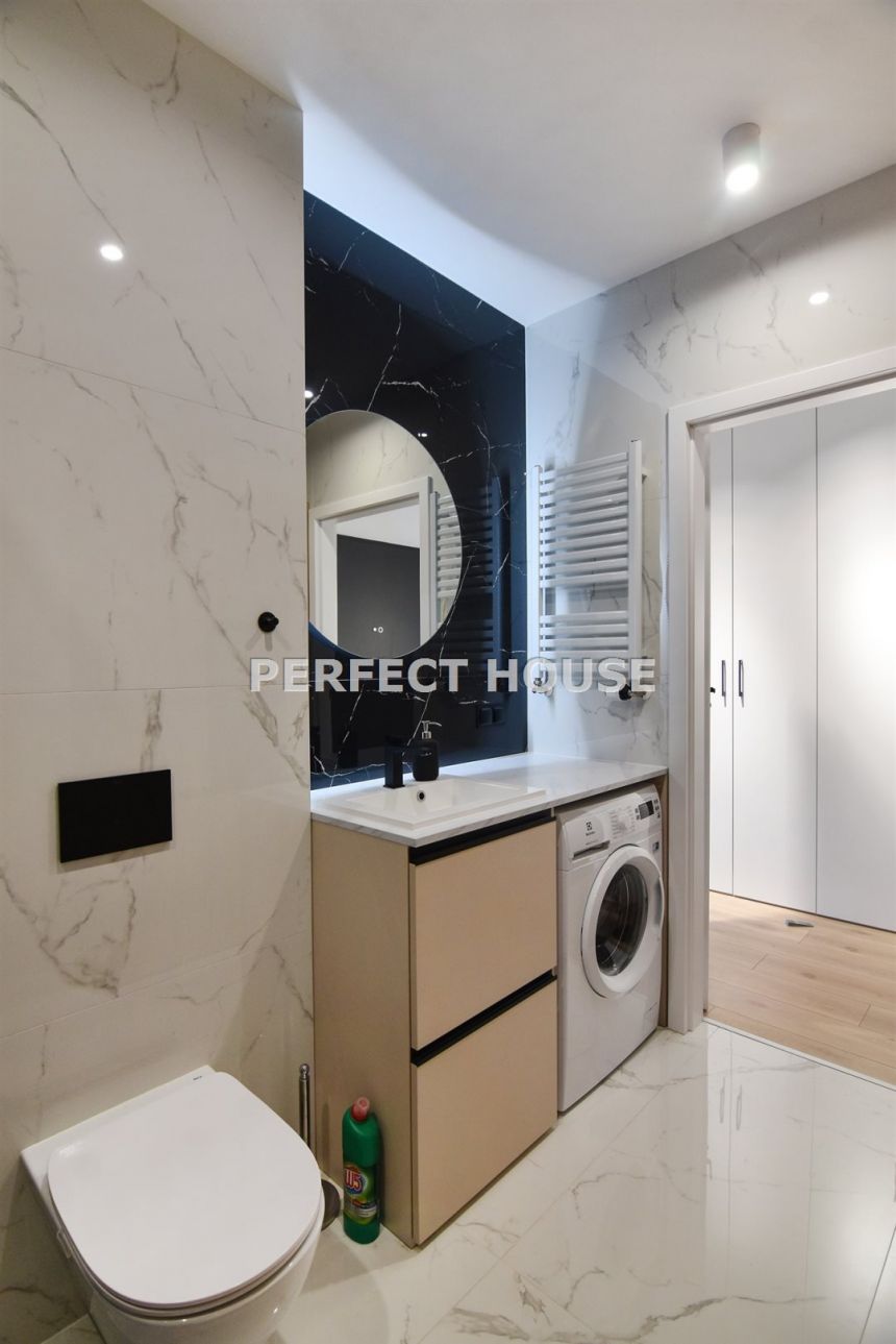 Apartament z balkonem na Marcelinie miniaturka 8