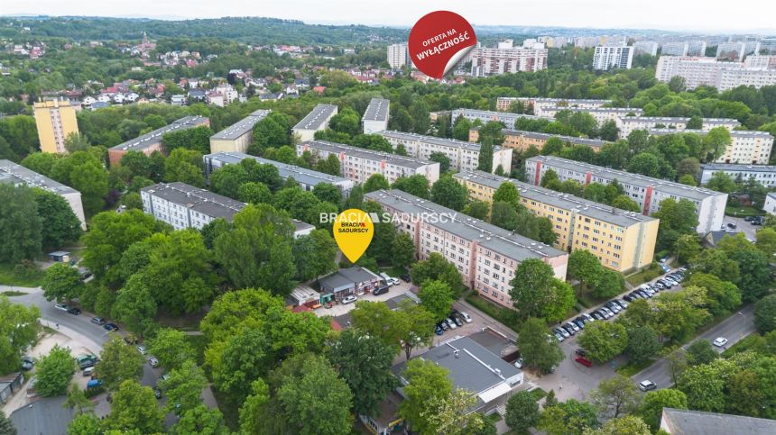 Lokal w doskonałej lokalizacji - zdjęcie 1