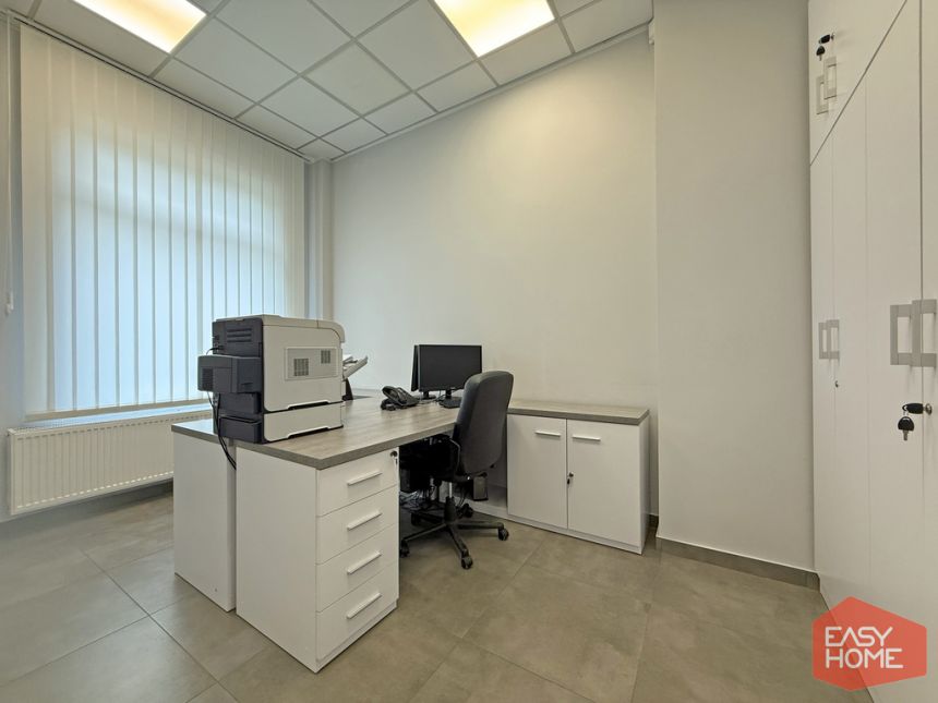Umeblowany lokal blisko ronda Śródka miniaturka 8