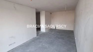 Mieszkanie 3 pok, 73 m2, dwie Loggie