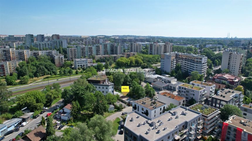 Kraków, Czyżyny - Aleja Jana Pawła II miniaturka 13