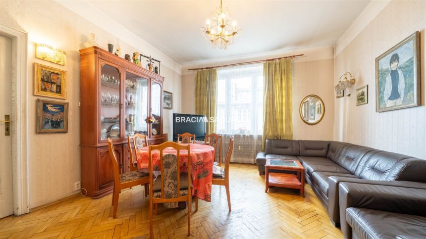 102m2, ścisłe Centrum, klimatycznie w kamienicy - zdjęcie 1