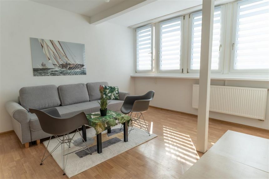 Słoneczne mieszkanie w samym sercu Gdyni! 49 m2 miniaturka 4