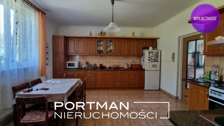 Dom w bliskim sąsiedztwie rzeki i lasu. miniaturka 9