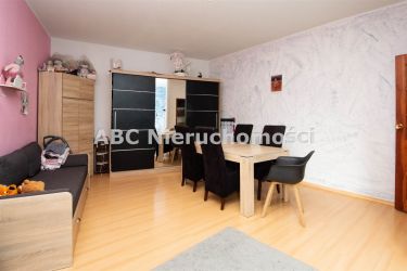 Piła Śródmieście, 265 000 zł, 61 m2, jasna kuchnia z oknem