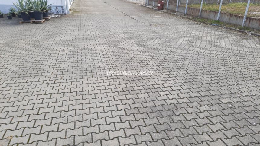 Charsznica. Działka inwestycyjna o pow. 1,0329 ha miniaturka 24