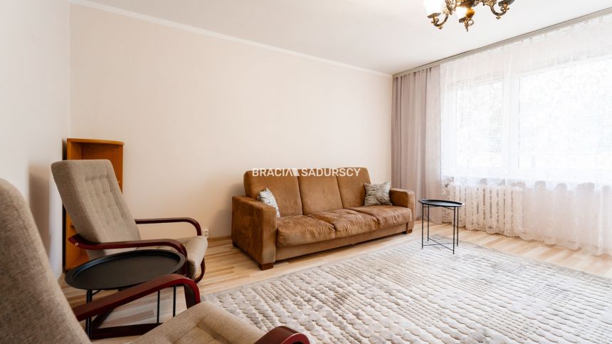 ul.Powstańców – 2 pokoje, osobna kuchnia, balkon miniaturka 4