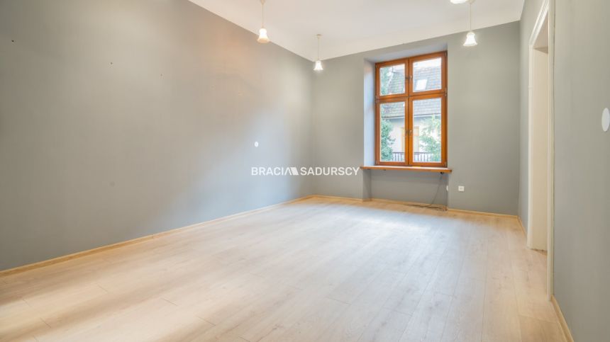 Lokal użytkowy z witryną uliczną na Szewskiej miniaturka 8