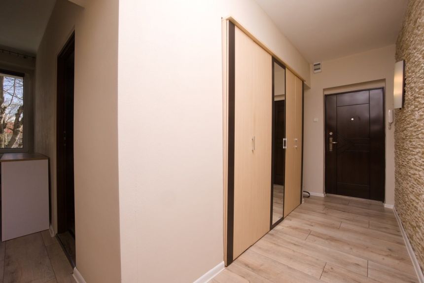 balkon, ciepła woda z sieci, niski blok miniaturka 6