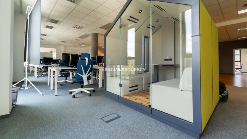powierzchnia biurowa w nowoczesnym biurowcu miniaturka 9