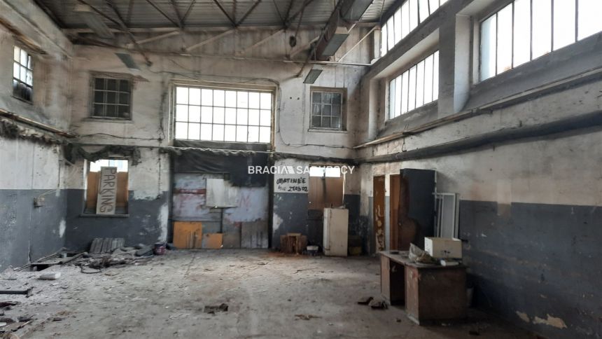 Charsznica. Działka inwestycyjna o pow. 1,0329 ha miniaturka 29