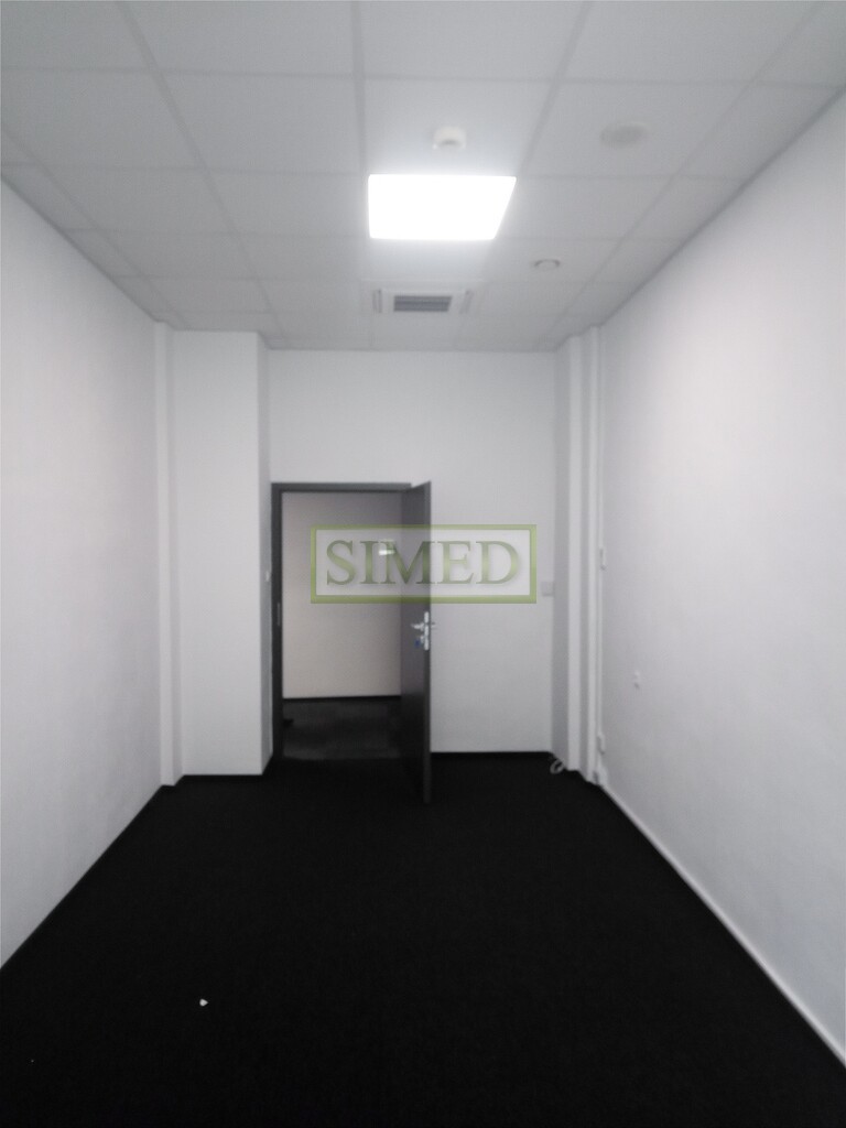 Recepcja ,dostęp 24h ,budynek pofabryczny ,wys 4,5 miniaturka 4