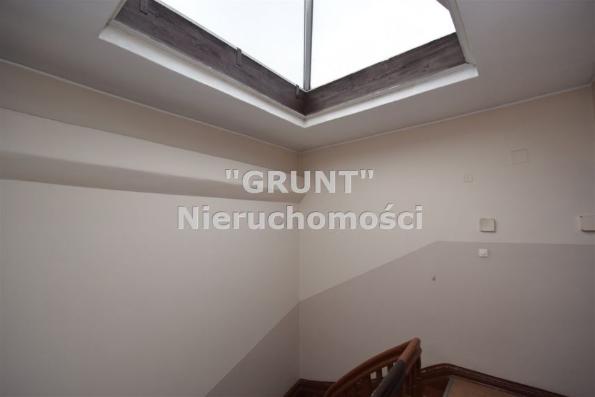 Przestronne mieszkanie na ul. Śródmiejskiej miniaturka 18