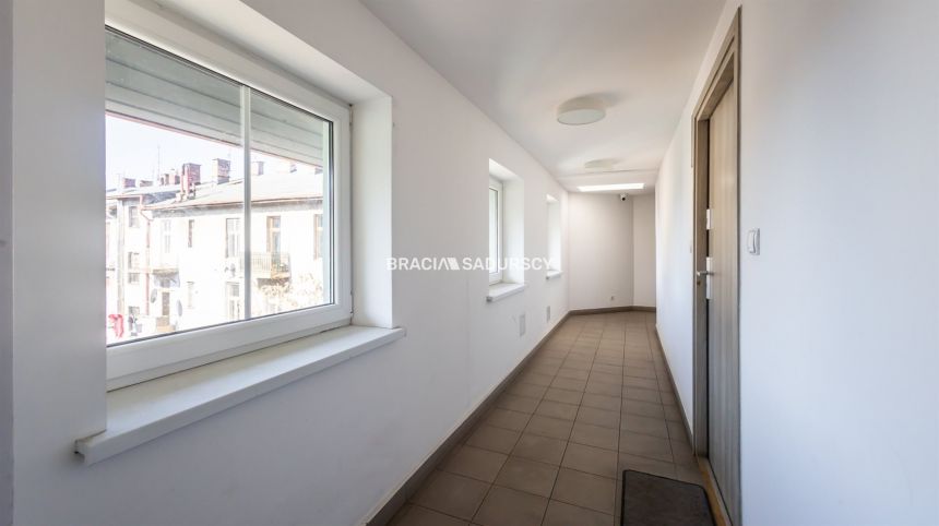 Komfortowy apartament koło Parku Bednarskiego miniaturka 30