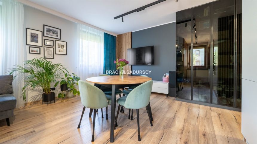 3 pokoje, balkon, wysoki standard, klimatyzacja miniaturka 2