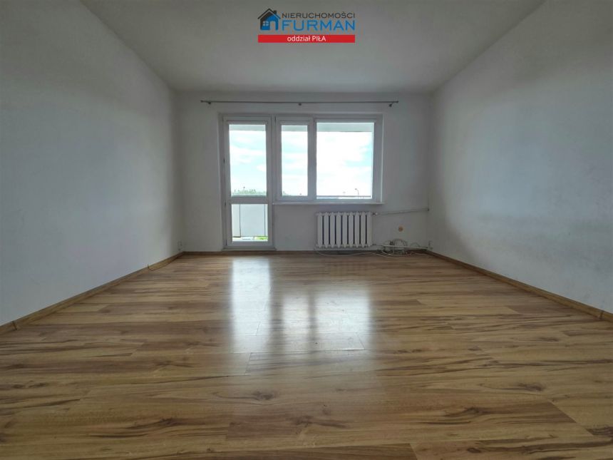 Mieszkanie 62 m2  3 pokoje, 1piętro , duża loggia miniaturka 5