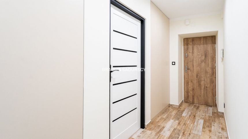 Świetna Lokalizacja,Mieszkanie po Remoncie Skawina miniaturka 15