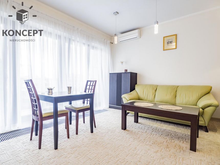 Komfortowy 2-pok. apartament przy Pl. Bema miniaturka 2