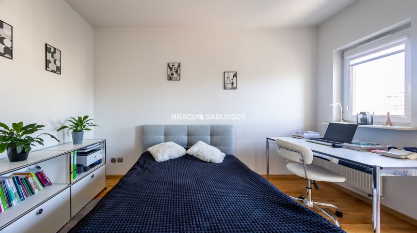 Nowoczesny salon 40m2/2balkony/garaz/piwnica miniaturka 11