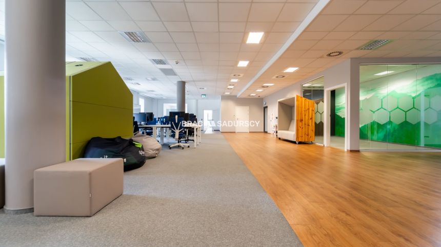 powierzchnia biurowa w nowoczesnym biurowcu miniaturka 6