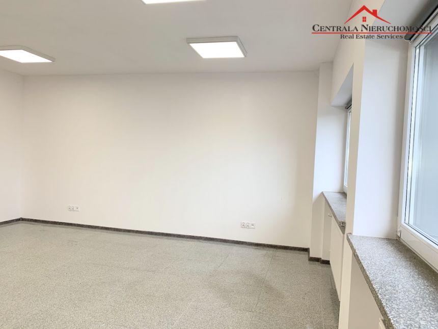 Lokal biurowy 70m2 na parterze miniaturka 8