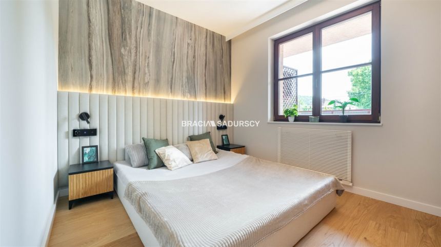 Wola Justowska apartament z miejscem postojowym miniaturka 2