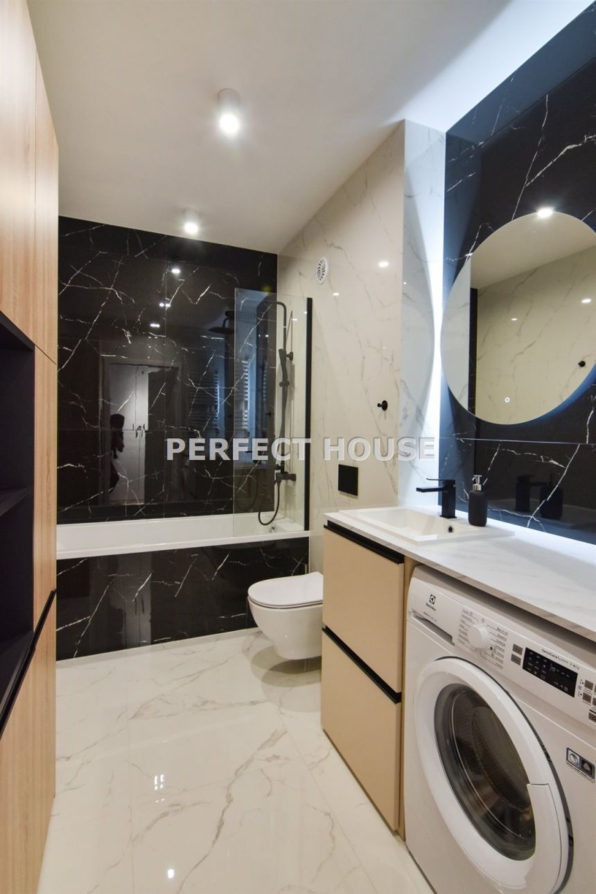 Apartament z balkonem na Marcelinie miniaturka 10