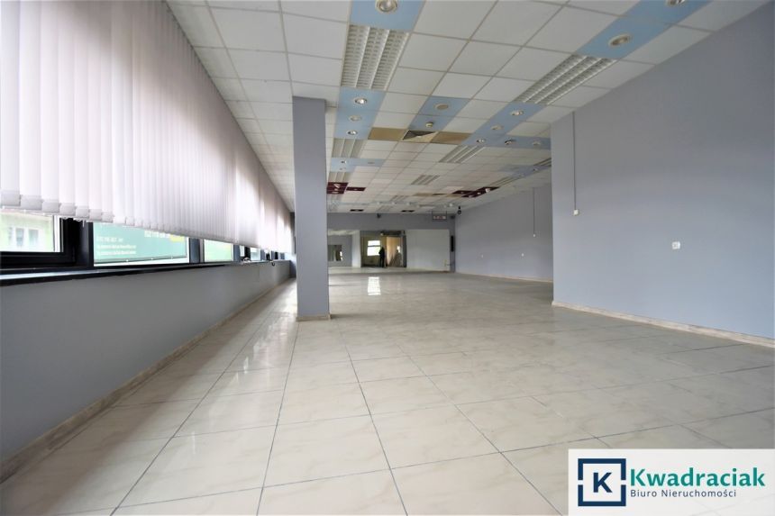 Sanok, 4 000 zł, 250 m2, 5 pokoi - zdjęcie 1