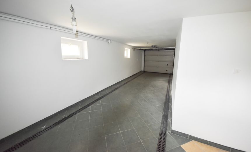 Dom wolnostojący Opole Grudzice 230m2, działka 8ar miniaturka 13