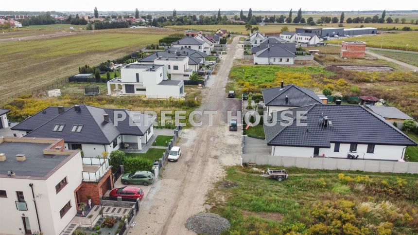 Kościan działka pod dom dwulokalowy 688m2 - zdjęcie 1