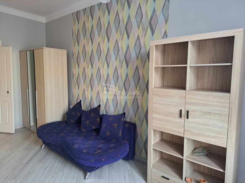 Atrakcyjne 3 pokojowe mieszkanie w Centrum Legnicy miniaturka 1