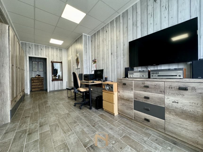Gorzów Wielkopolski Osiedle Staszica, 145 000 zł, 64.89 m2, wejście z klatki schodowej miniaturka 1