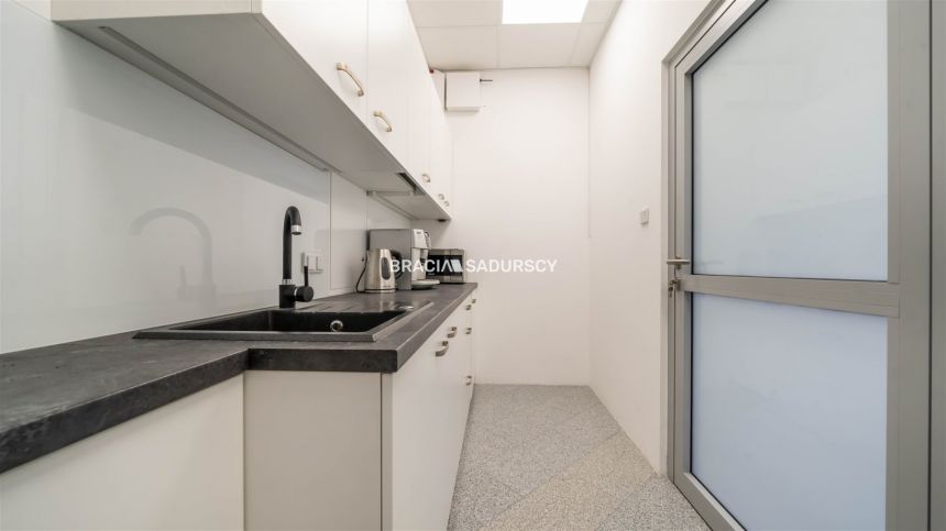 Lokal parterowy o powierzchni 65,51 m², Zakrzówek miniaturka 20