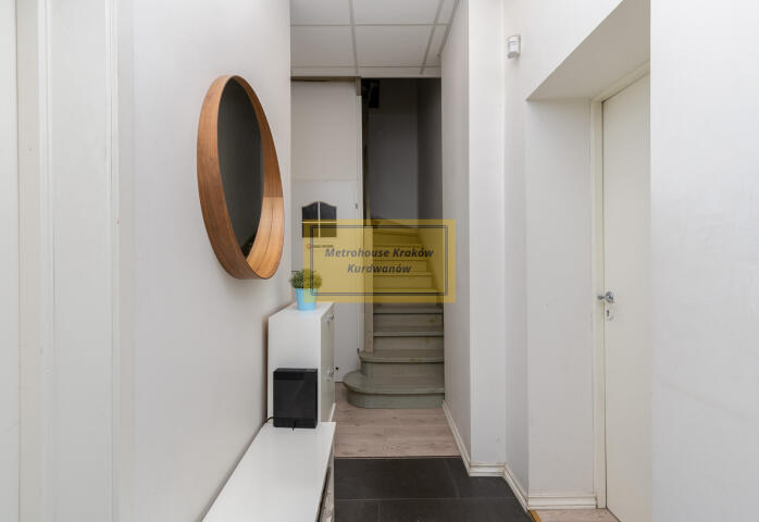 dwupoziomowe mieszkanie w centrum miasta miniaturka 8