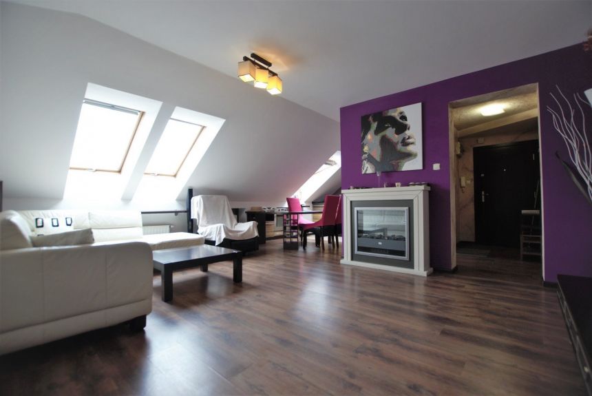 4 pokojowe mieszkanie w ścisłym centrum ul.Niecała miniaturka 4