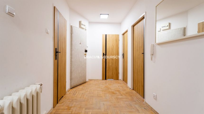 4 osobne pokoje, balkon, Rondo Mateczne 800 m - zdjęcie 1